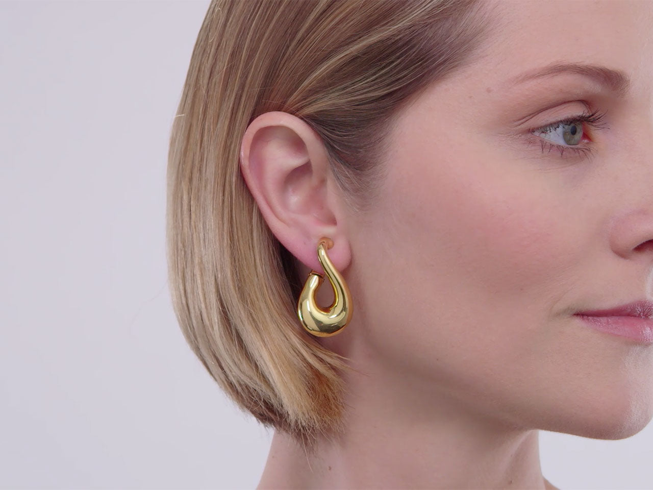 Fred of Paris 'Infinity' Drop Earrings in 18K Gold