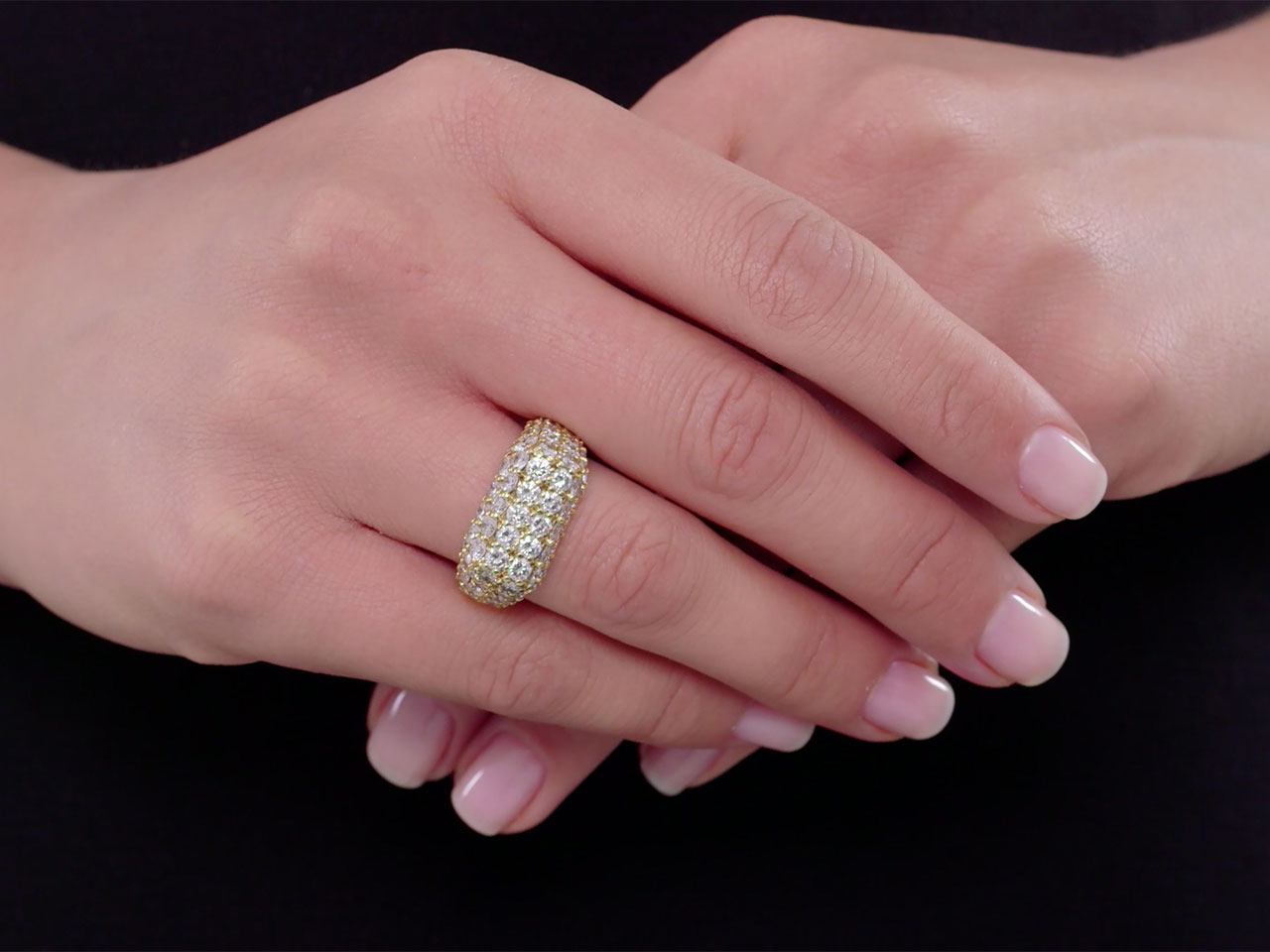 Jose Hess Diamond Ring in 18K Gold