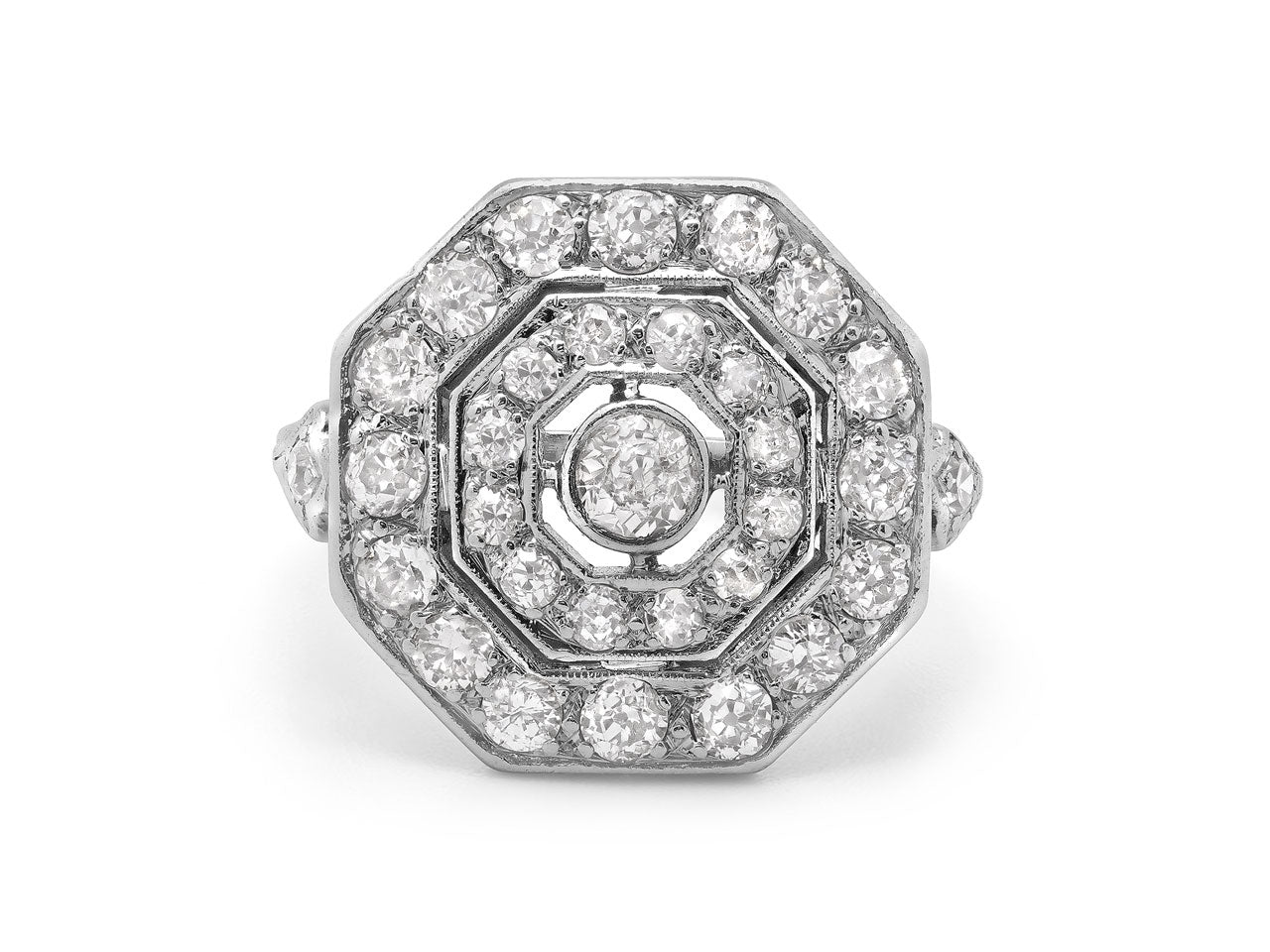 Art Deco Diamond Ring in Platinum