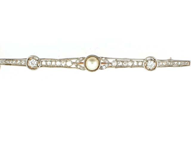 Antique Edwardian Diamond Bar Brooch in 18K and Platinum