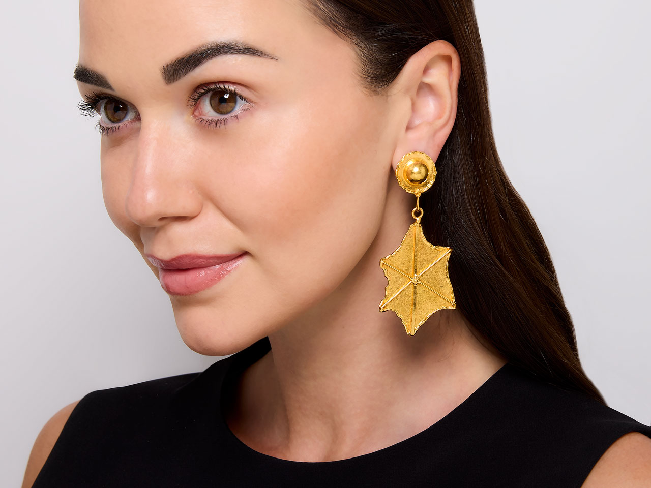 Jean Mahie Earrings in 22K Gold