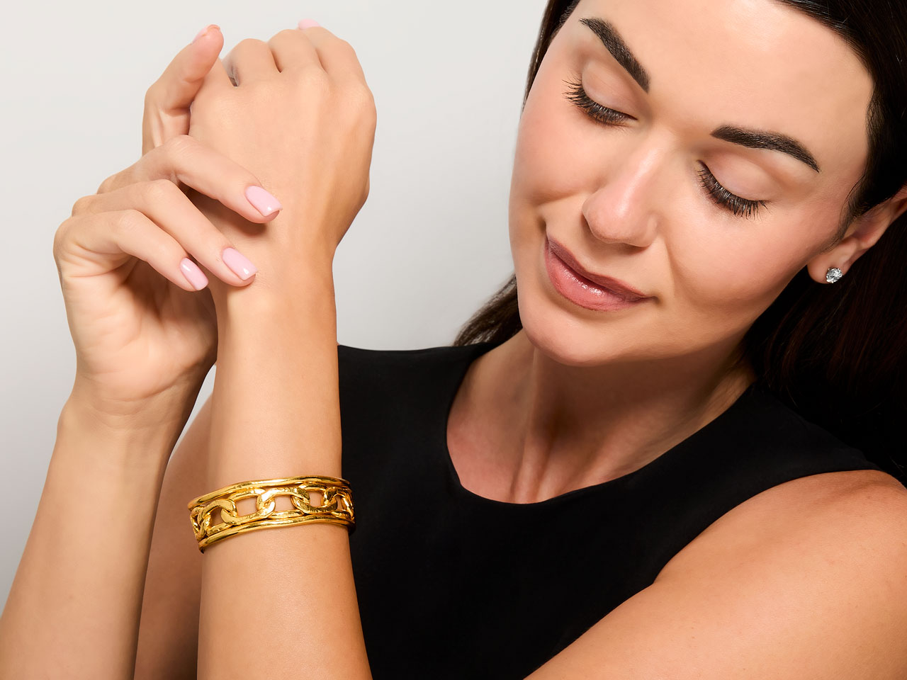 Jean Mahie Cuff Bracelet in 22K Gold