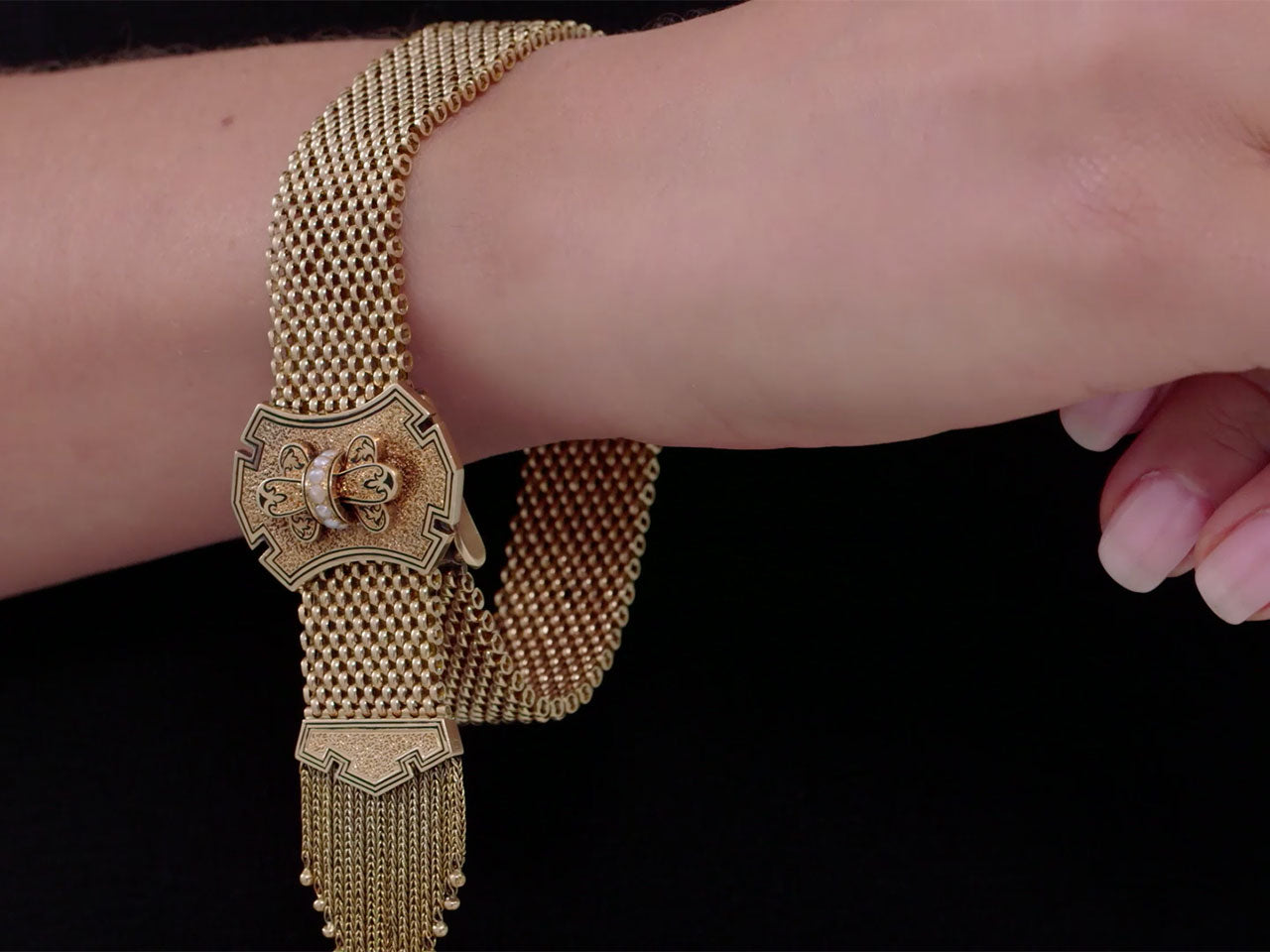 Pair of Antique Victorian Mesh Bracelets in 14K Gold