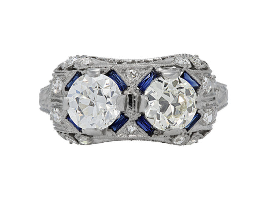 Art Deco Diamond Ring in Platinum