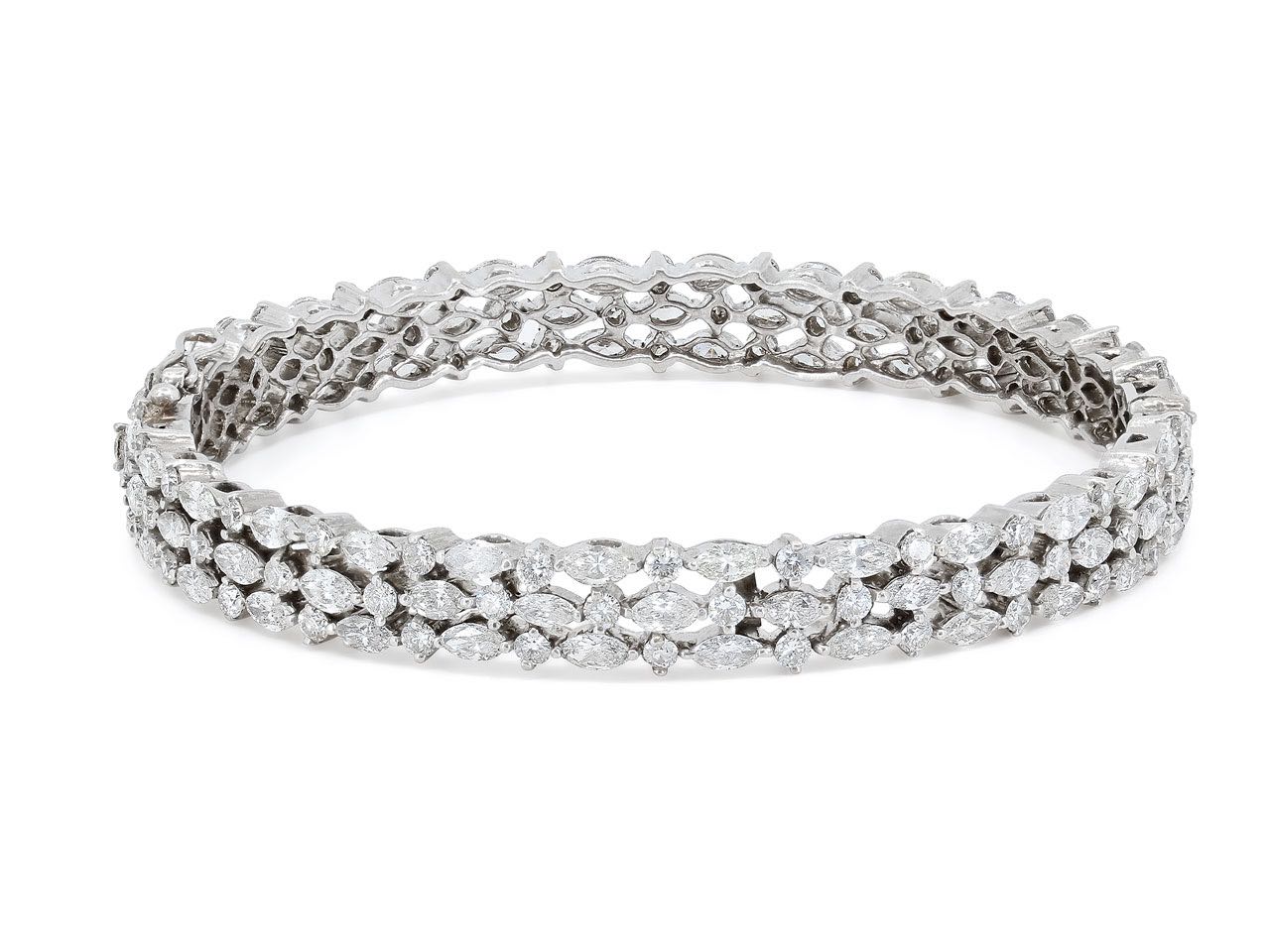 Diamond Bangle Bracelet in 18K White Gold