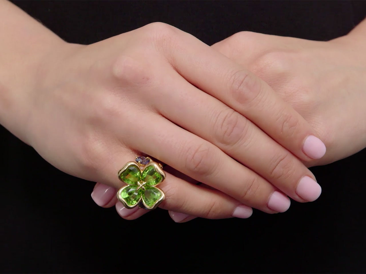 Chanel Peridot and Iolite Clover Flower Ring in 18K