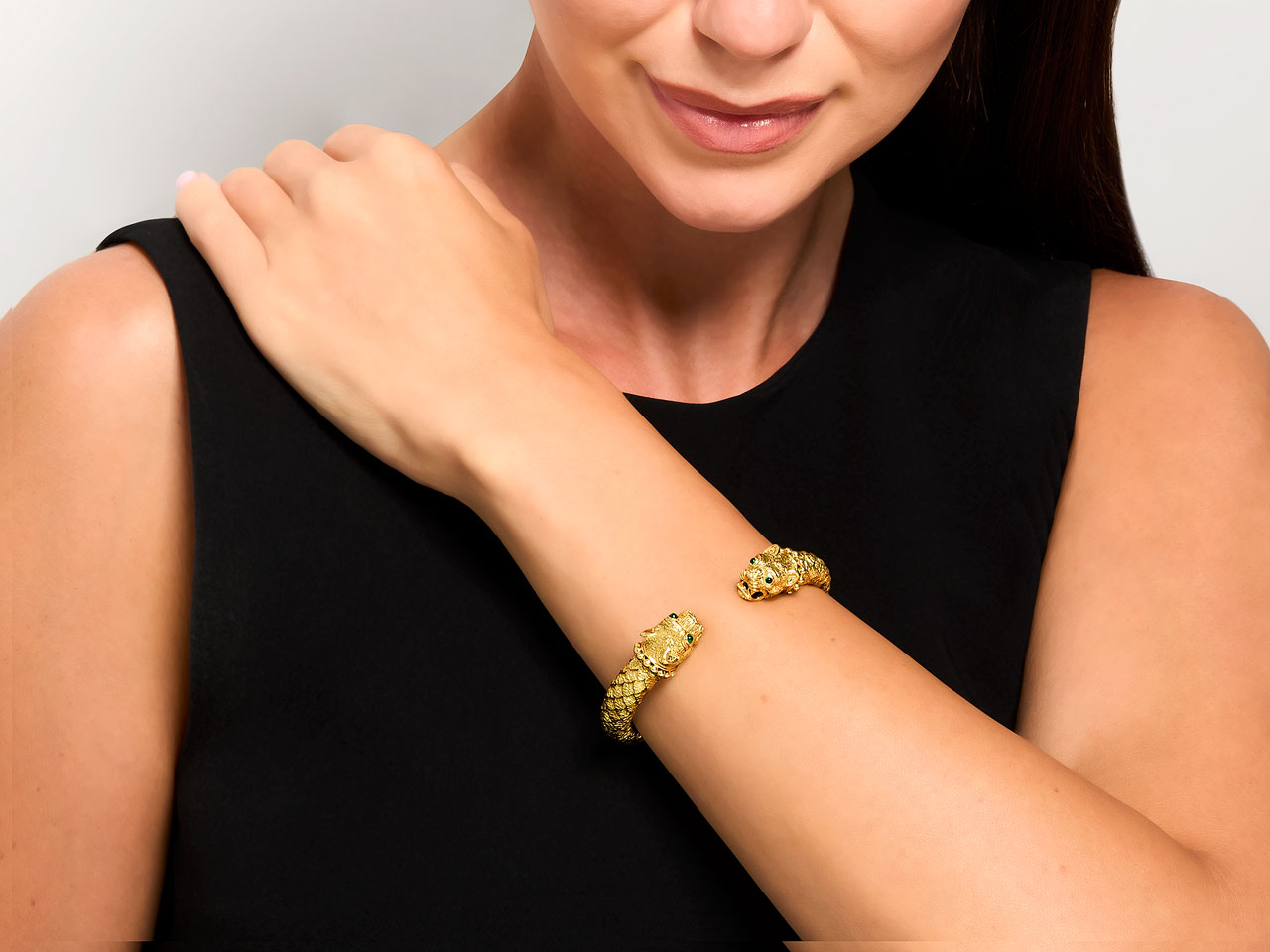 David Webb 'Kingdom' Collection Greek Lion Bangle in 18K Gold