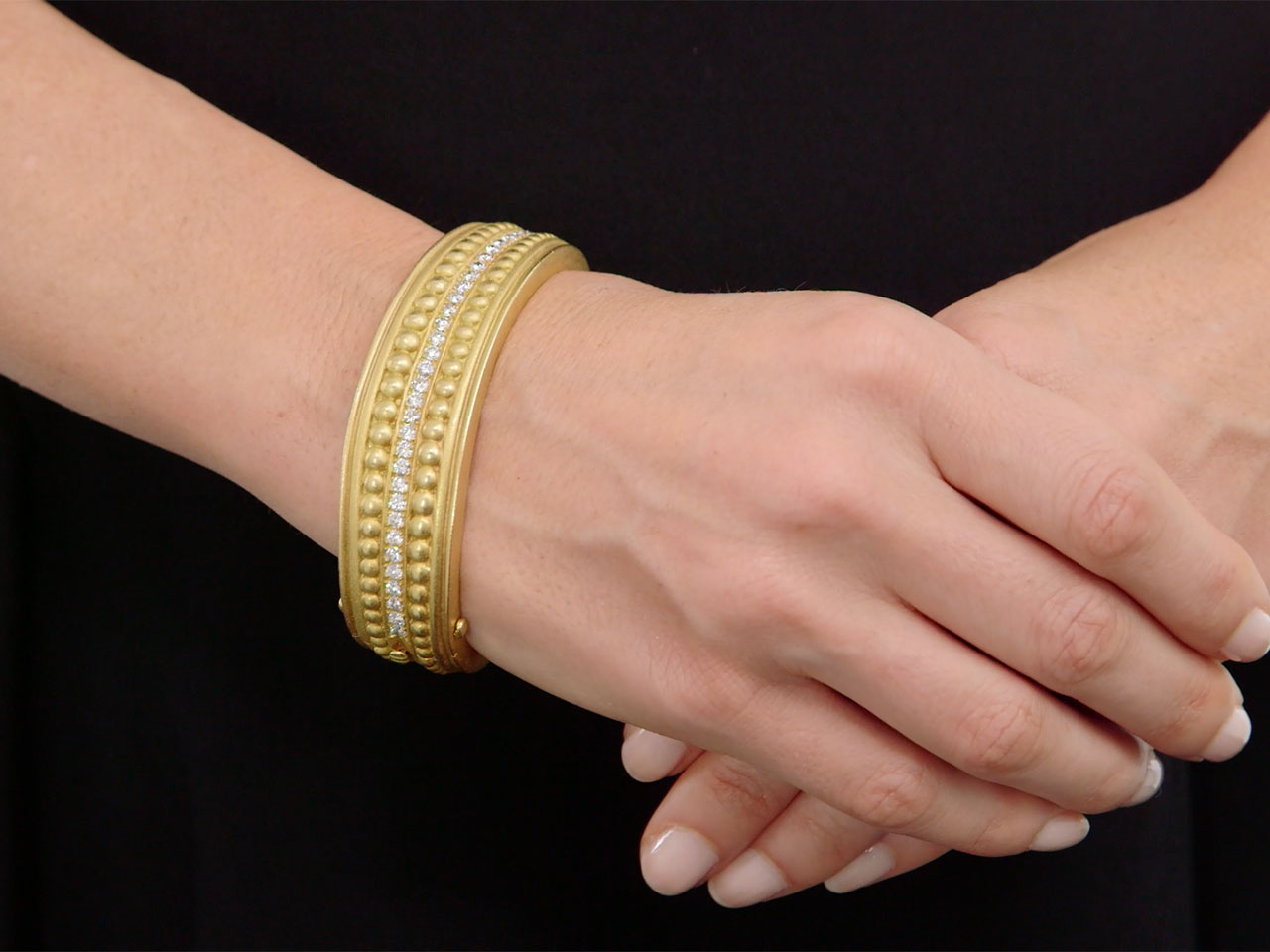 Vahe Naltchayan Diamond Bangle in 18K Gold