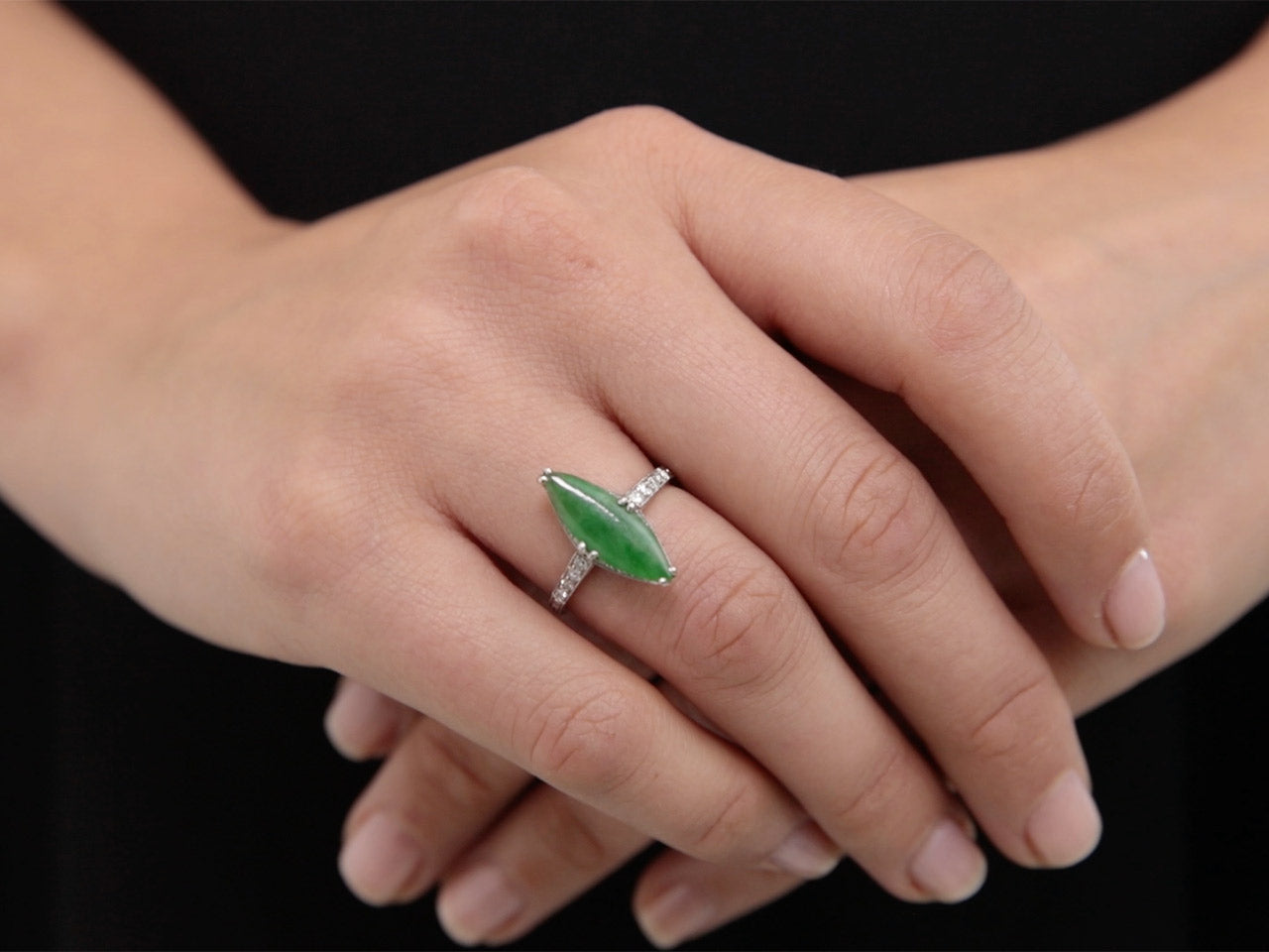 Art Deco Jade and Diamond Ring in Platinum