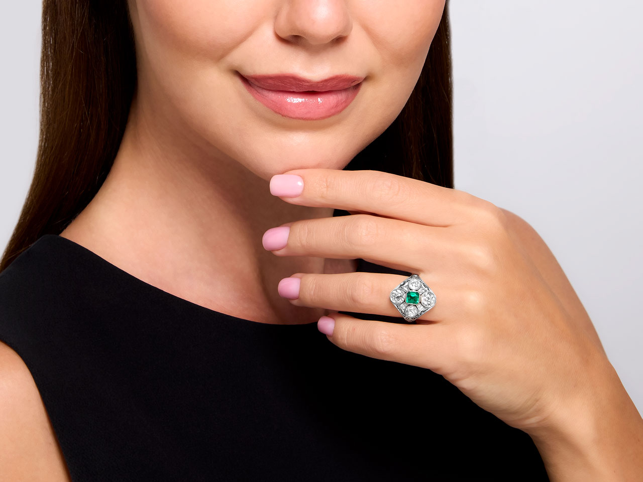 Antique Edwardian Emerald and Diamond Ring in Platinum