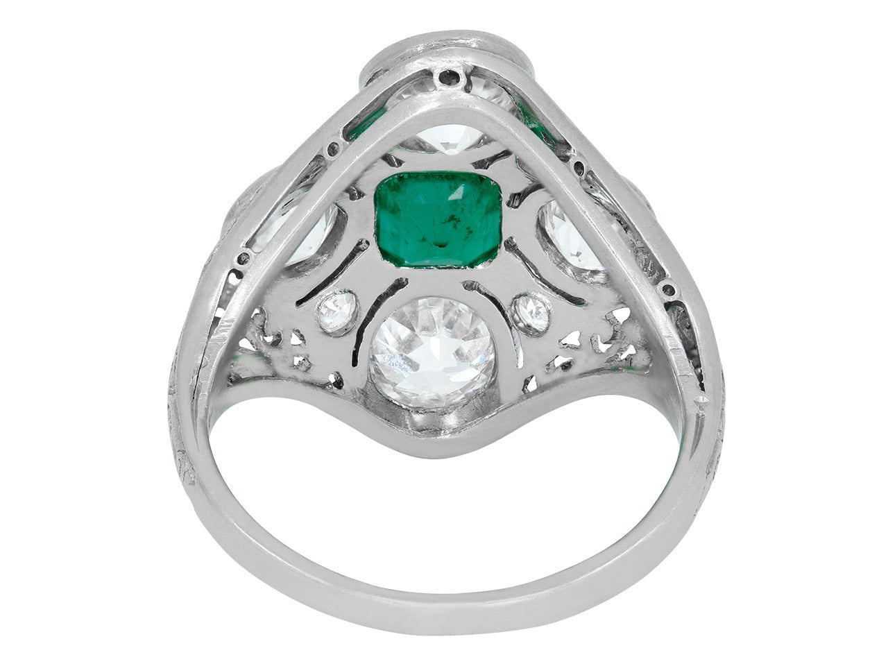 Antique Edwardian Emerald and Diamond Ring in Platinum