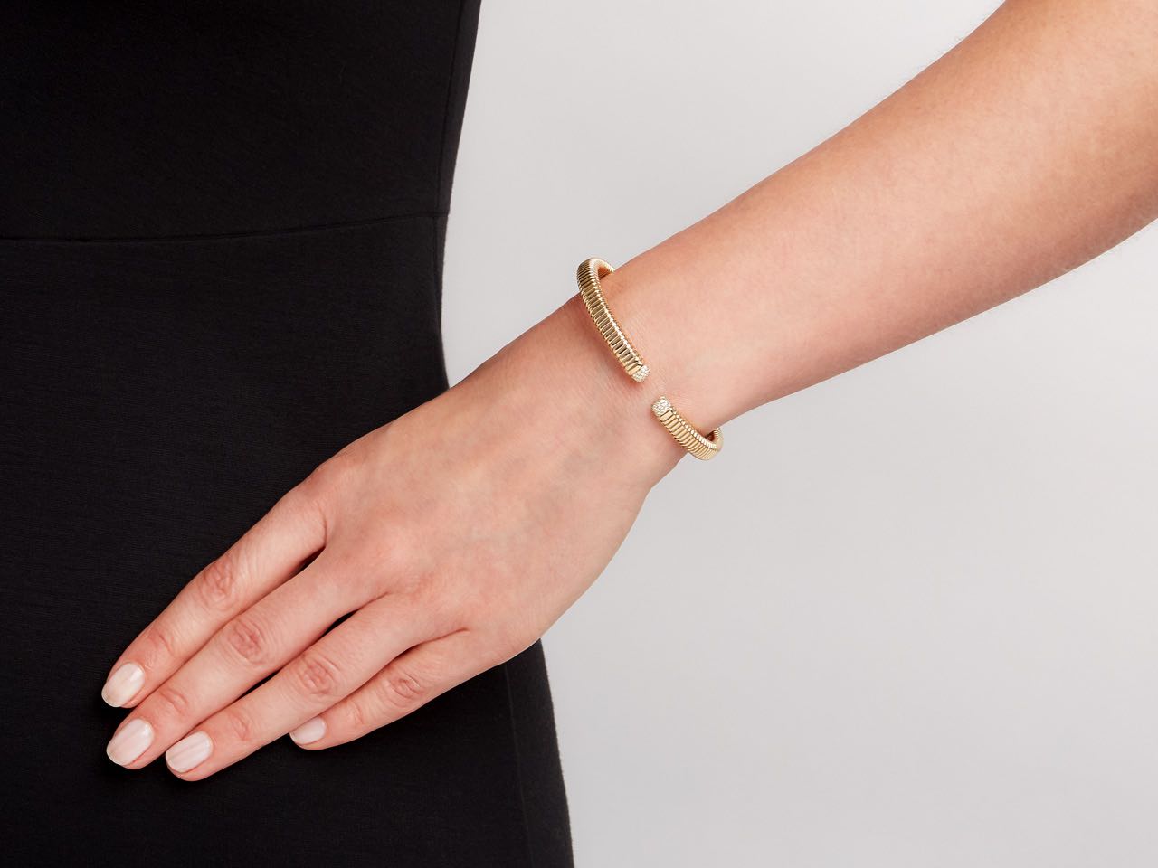 Tubogas Diamond Bracelet in 18K Gold, by Beladora