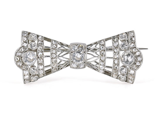 Antique Edwardian Diamond Bow Pin in Platinum