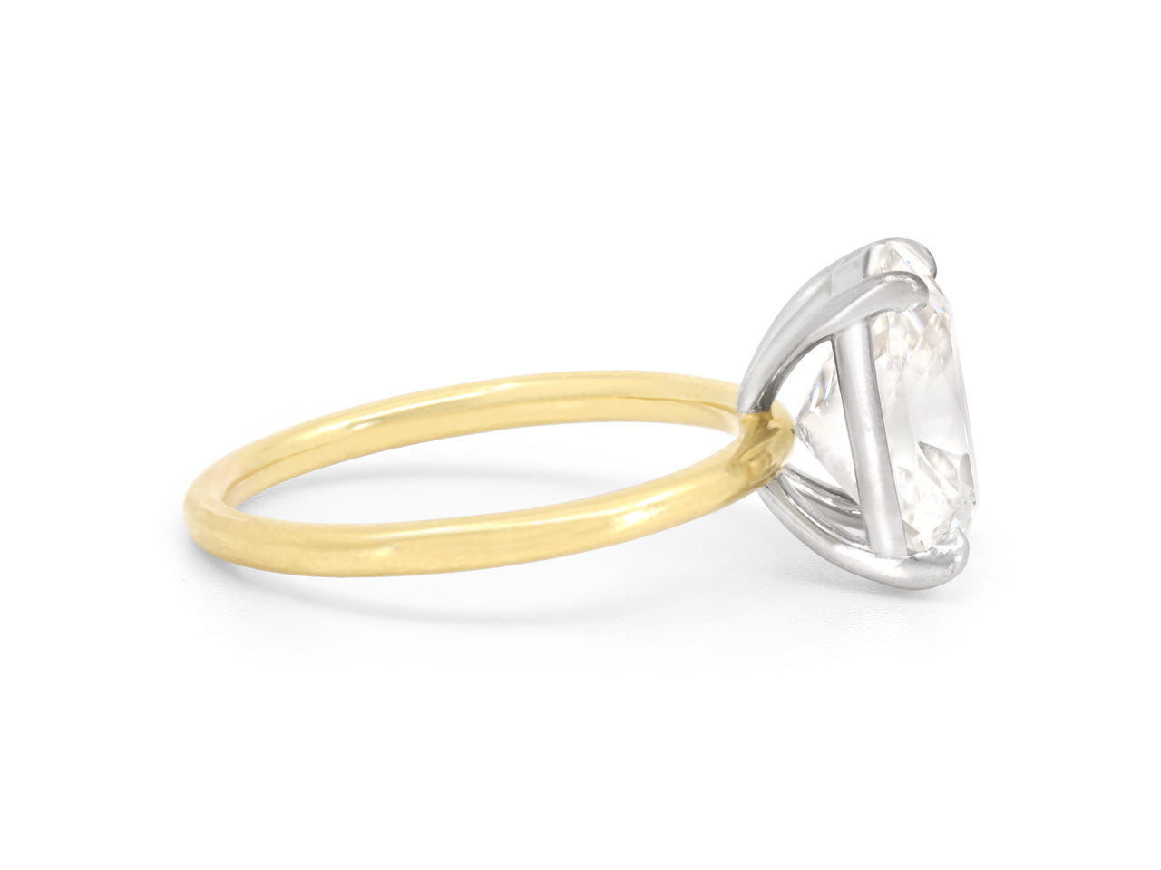 Beladora 'Bespoke' Brilliant Cushion-cut Diamond Ring, 3.14 Carats H/VS-2, in 18K Gold