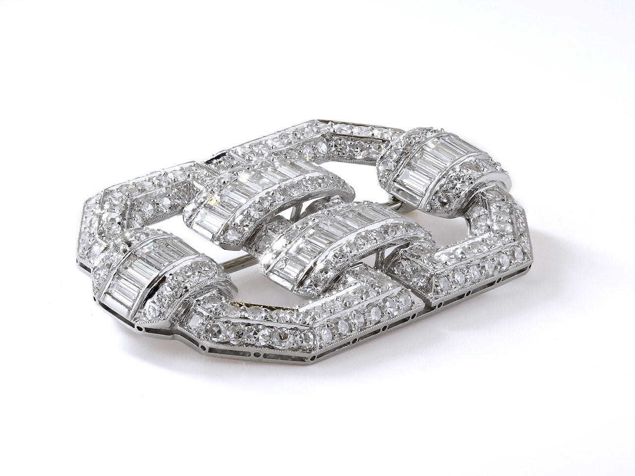 Art Deco Diamond Brooch in Platinum