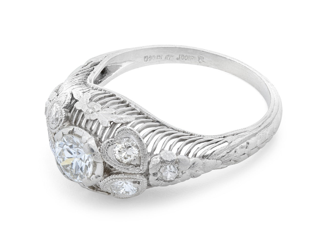 Art Deco Diamond Ring in Platinum