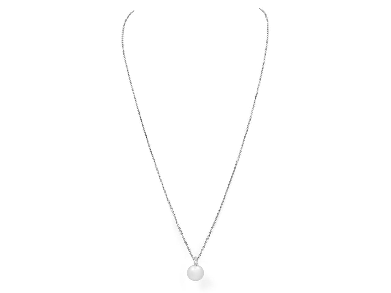 Pearl and Diamond Pendant in 18K White Gold