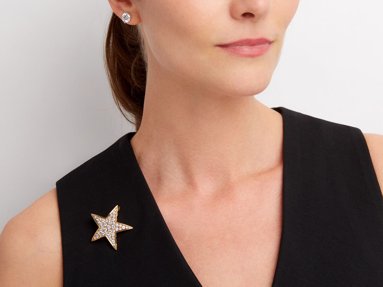 Diamond Star Brooch in 18K Yellow Gold