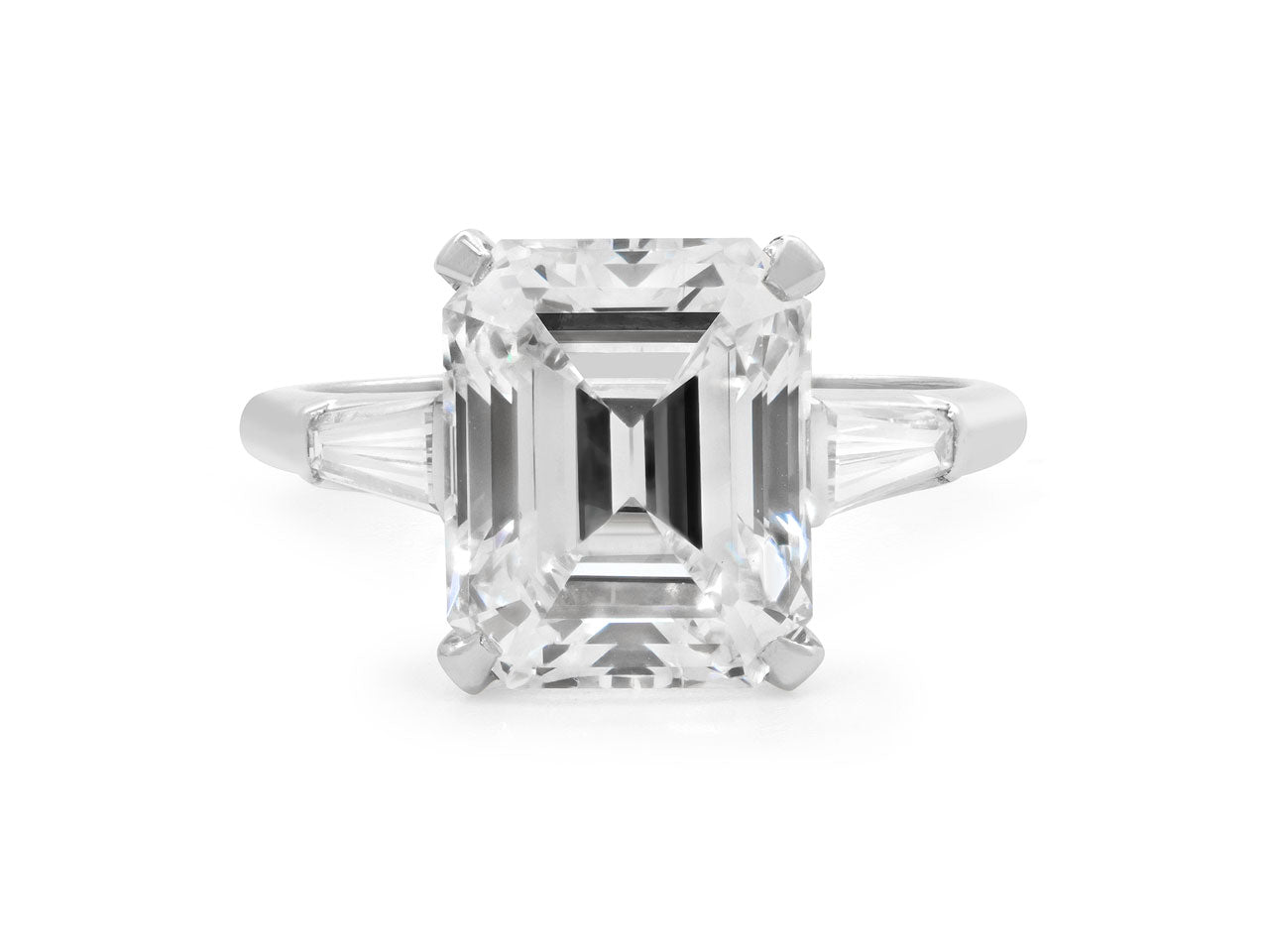 Emerald Cut Diamond, 4.67 Carats E/VS1, in Platinum