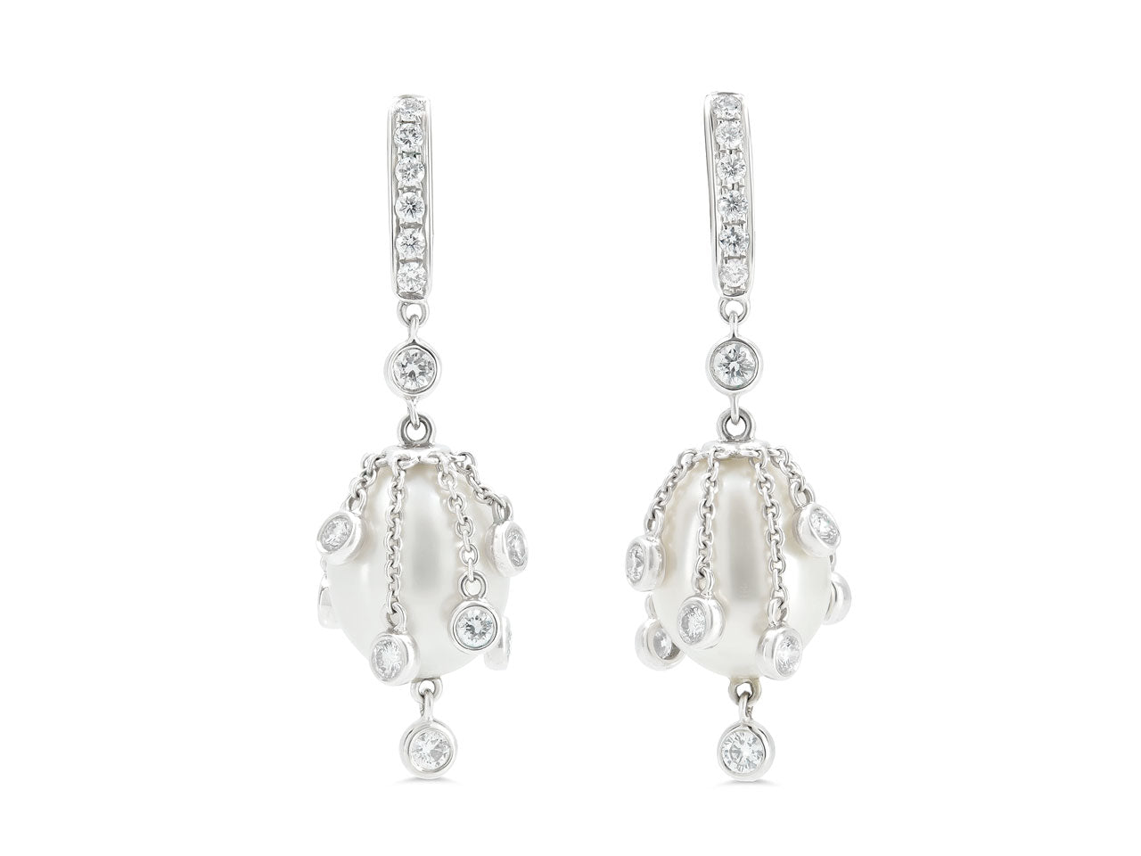 Pearl and Diamond Earrings in 18K White Gold