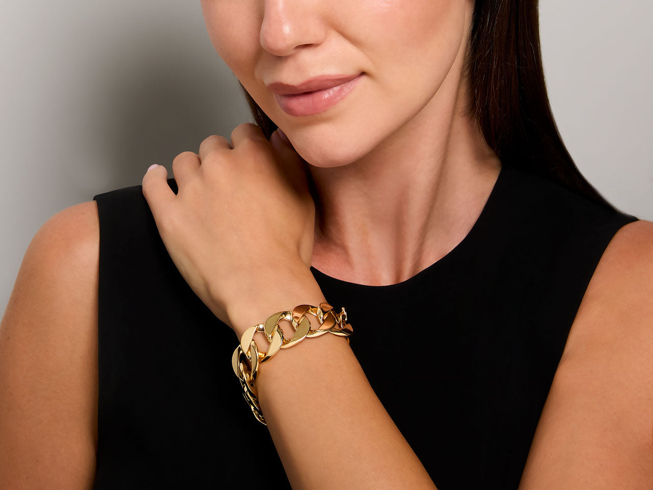 Verdura 'Curb-Link' Bracelet in 18K Gold