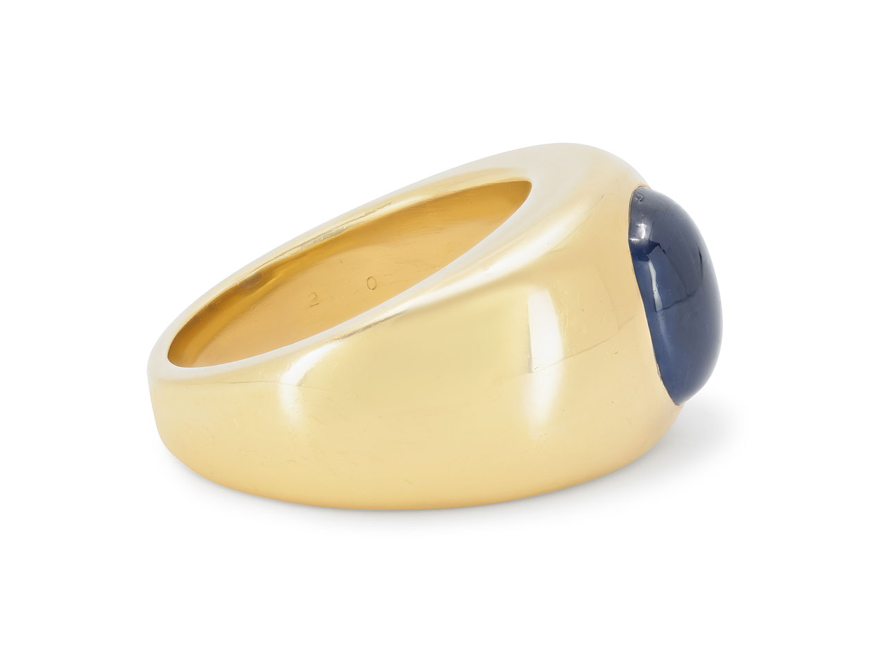 Van Cleef & Arpels Cabochon Sapphire Ring in 18K Gold