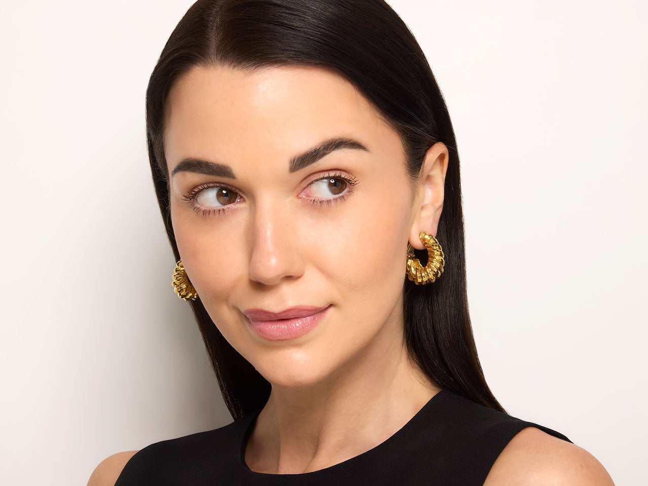 Henry Dunay Hoop Earrings in 18K Gold