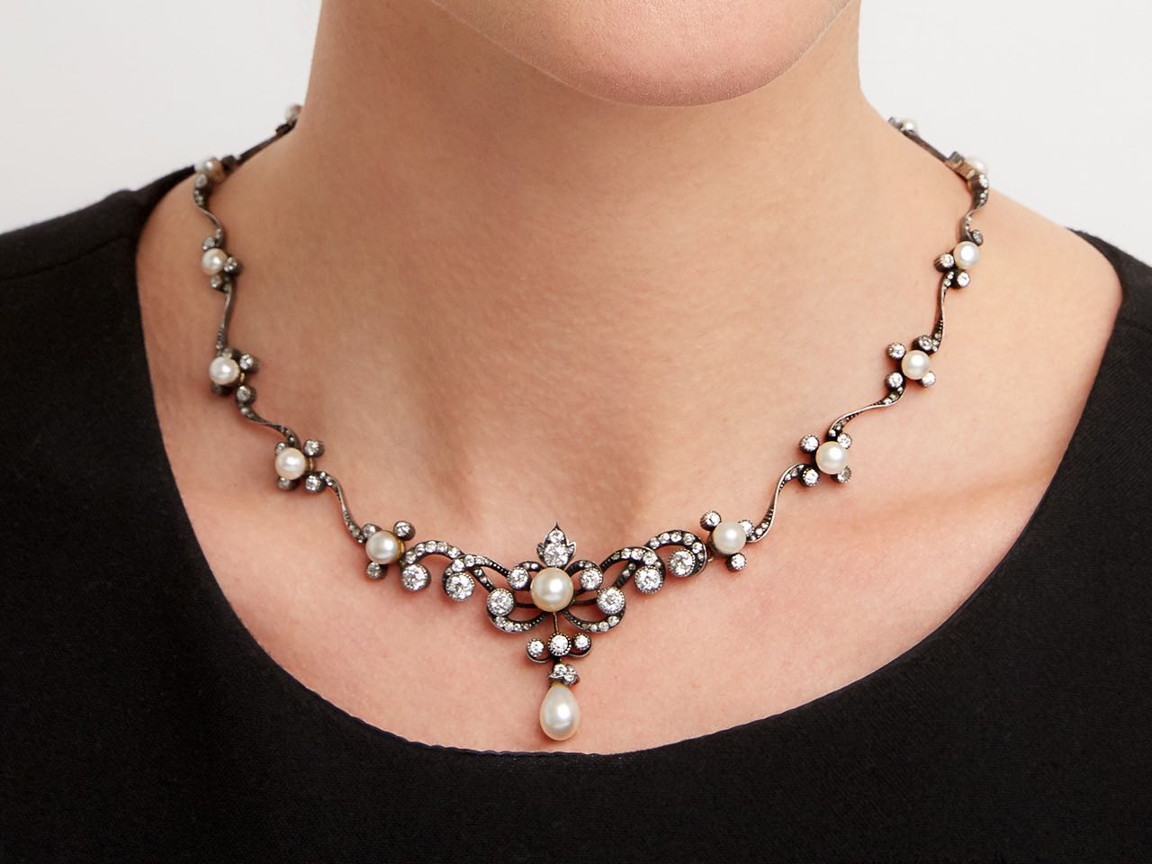 Victorian pearl necklace – Dhora India