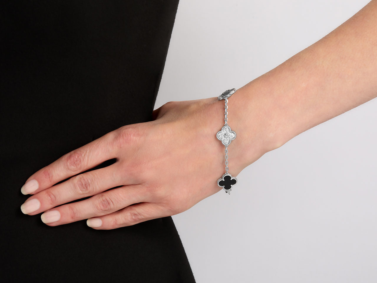 Van Cleef & Arpels Vintage Alhambra 5 Diamond Motifs Bracelet in